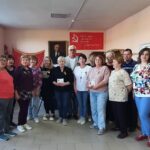 Волонтеры в Гуково сплели 5000 квадратных метров маскировочных сетей для бойцов СВО